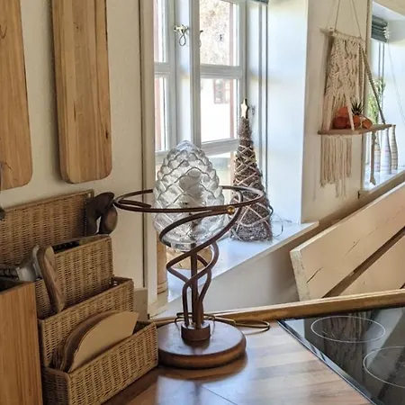 Gemuetliches Reetdachhaus Mit Kaminofen Ribe