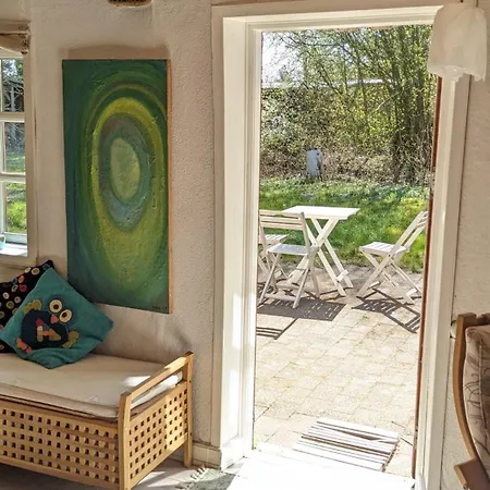 Vandrerhjem Gemuetliches Reetdachhaus Mit Kaminofen *